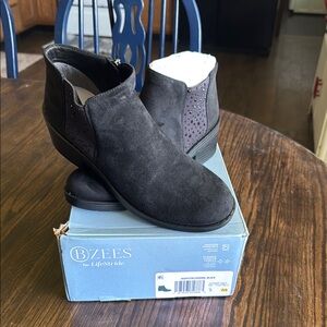 Bzees Black Ankle Booties with Elastic Panels